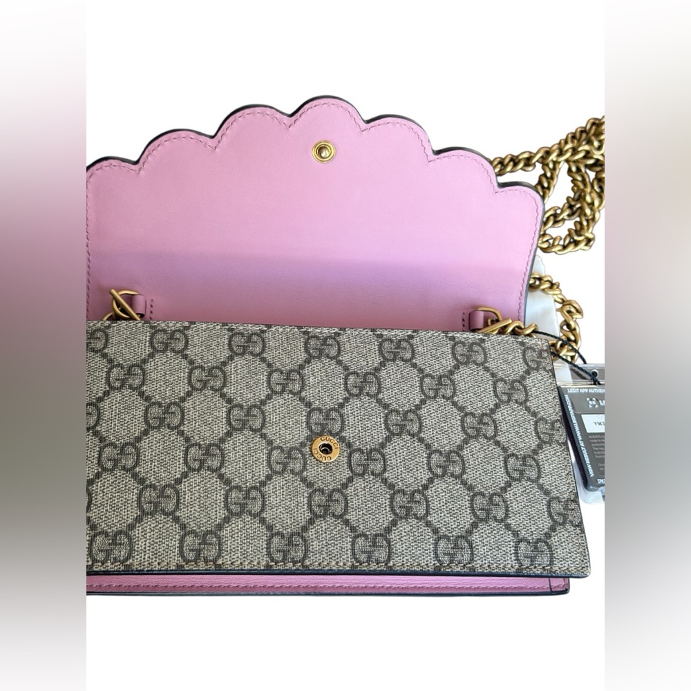 Gucci GG Supreme Pearl Peony WalletOn Chain. PRISTINE - Picture 11 of 16